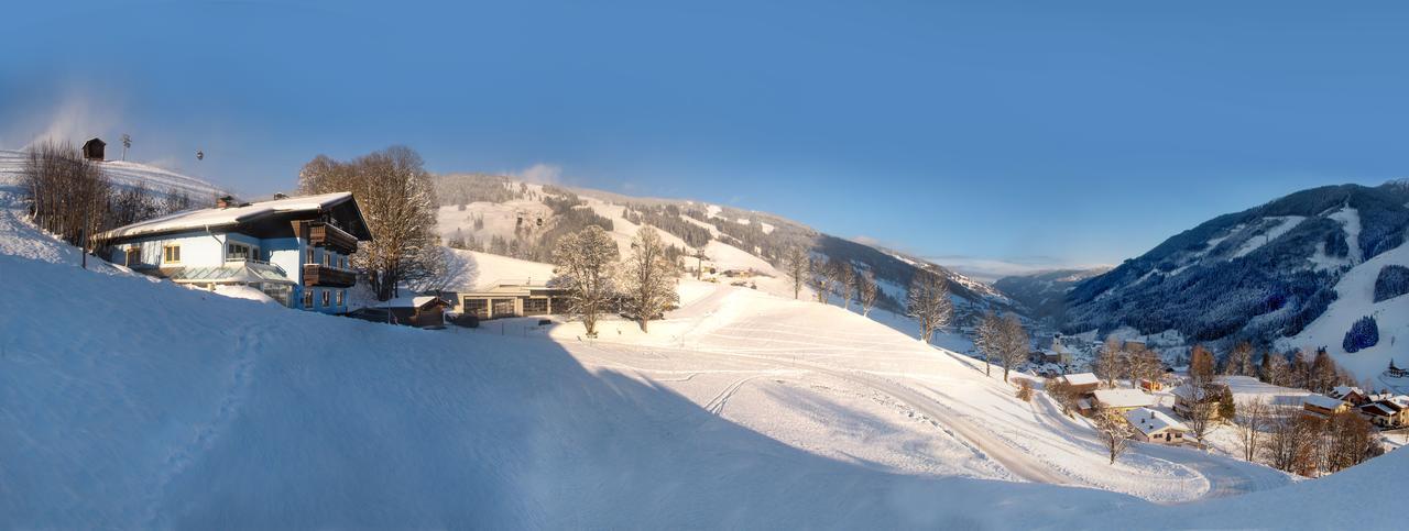 Saalbach Apartments Landhaus Bernkogel - Ski In Ski Out מראה חיצוני תמונה
